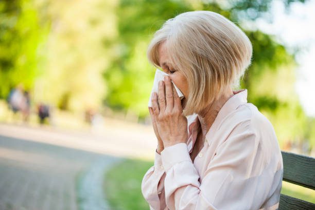 Senior Allergies: Why It’s Important To Understand Common Allergic Triggers