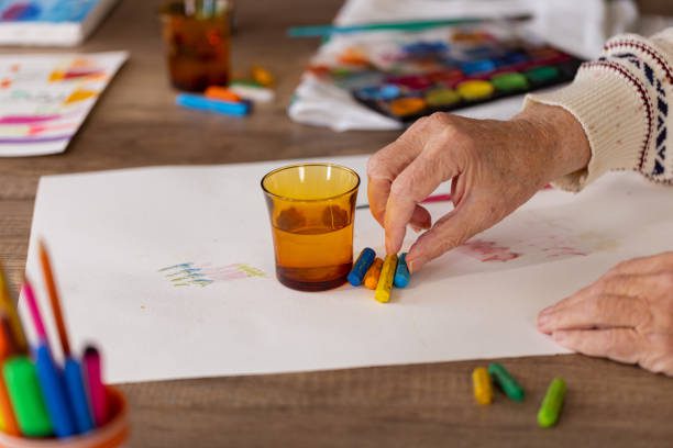 Art Therapy: A Creative Approach to Mental Health in Memory Care